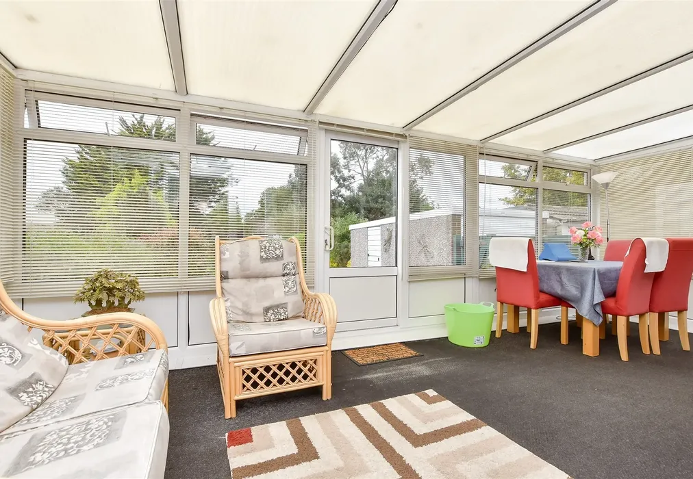 Conservatory - The Ridgeway, Broadstairs, Kent - Wards of Kent