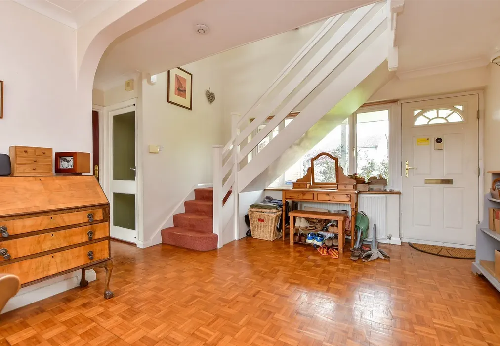 Hallway - Herne Bay Road, Tankerton, Whitstable, Kent - Wards of Kent