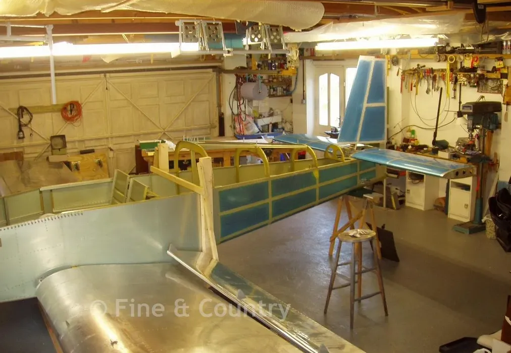 Internal Lifestyle Hangar - Slay Lane, Whitwell, Ventnor, Isle of Wight - Wards of Kent