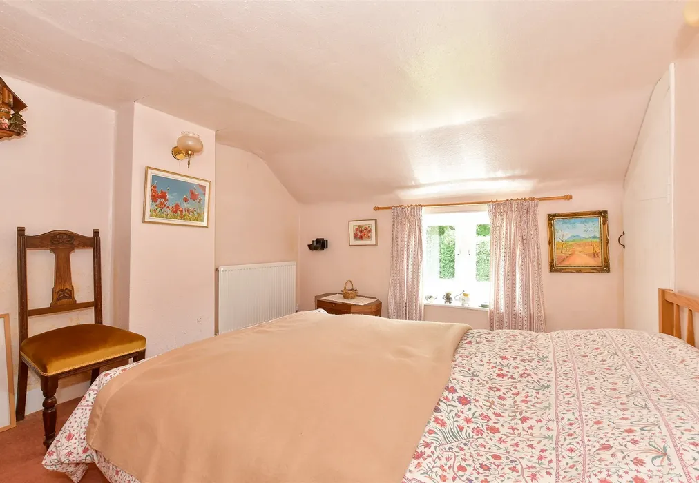 Bedroom 2 - Slay Lane, Whitwell, Ventnor, Isle of Wight - Wards of Kent