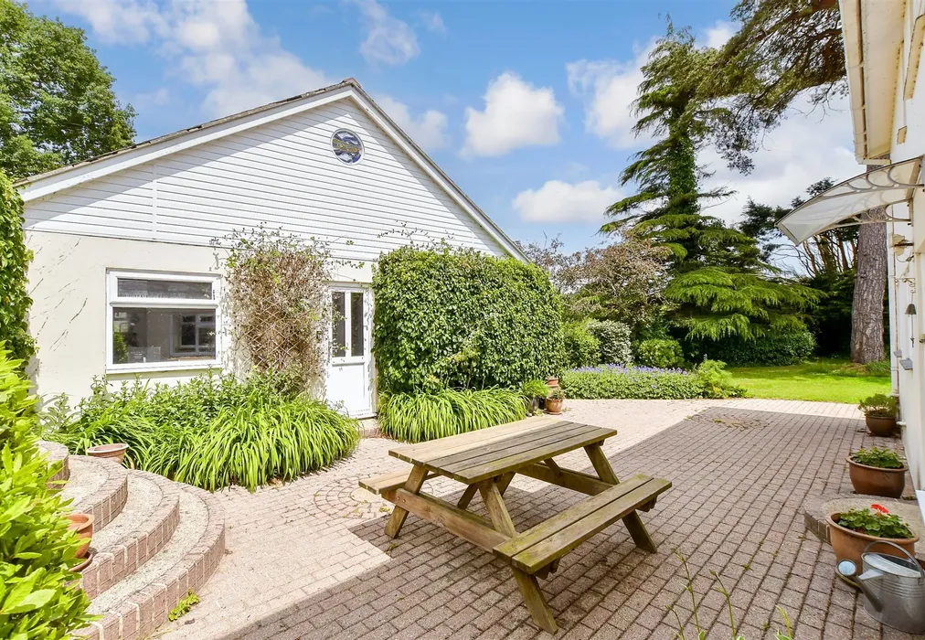 Patio / Decking - Slay Lane, Whitwell, Ventnor, Isle of Wight - Wards of Kent