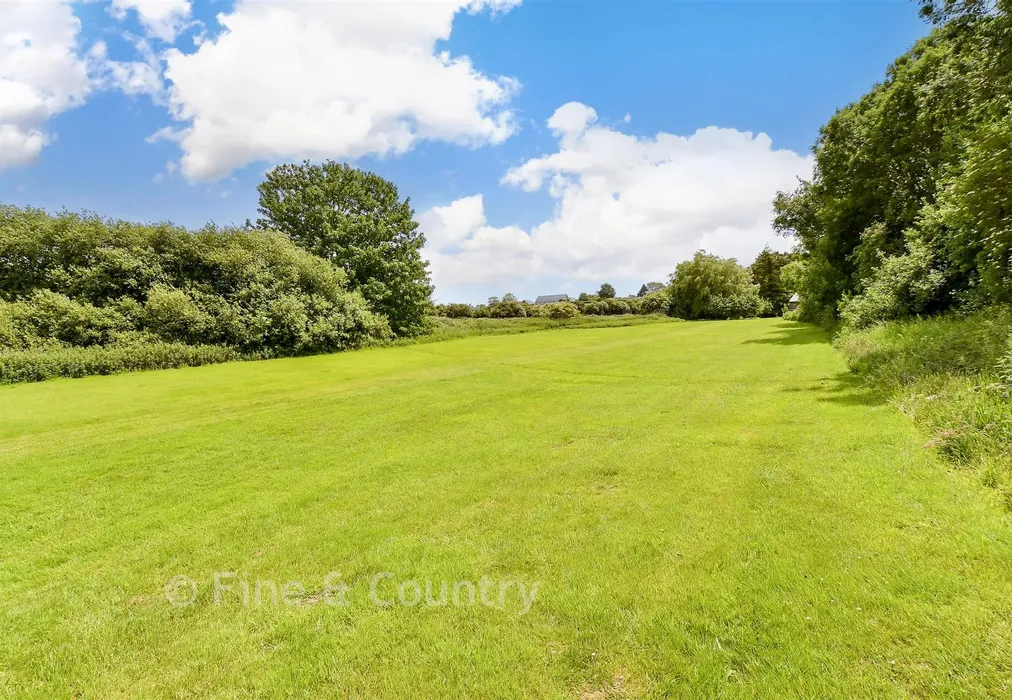Rear Garden - Slay Lane, Whitwell, Ventnor, Isle of Wight - Wards of Kent