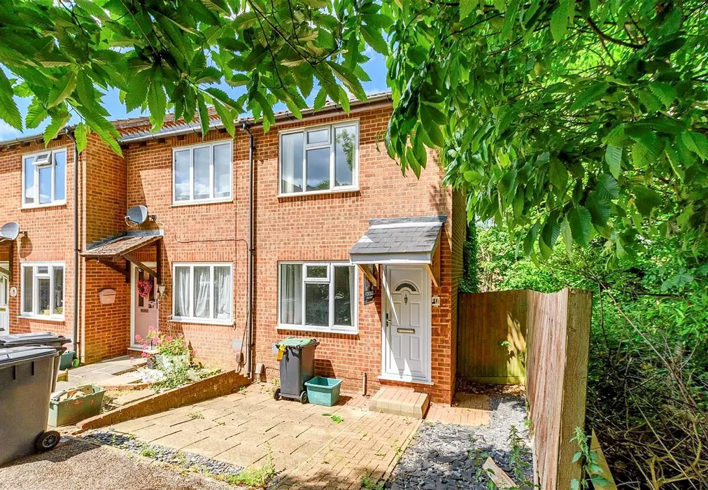 Front 1 - Woodbury Road, Walderslade Woods, Chatham, Kent - Wards of Kent
