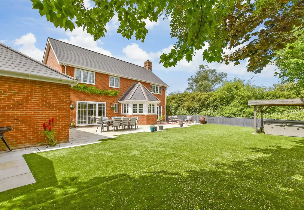 Rear Garden - Bream Close, Larkfield, Aylesford, Kent - Wards of Kent