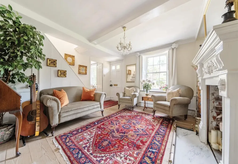 Sitting Room - Sandwich Road, Sandwich, Kent - Wards of Kent