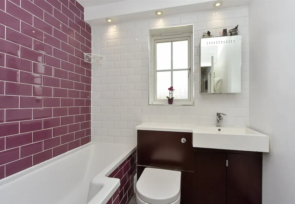 Bathroom - Stangate Drive, Iwade, Sittingbourne, Kent - Wards of Kent