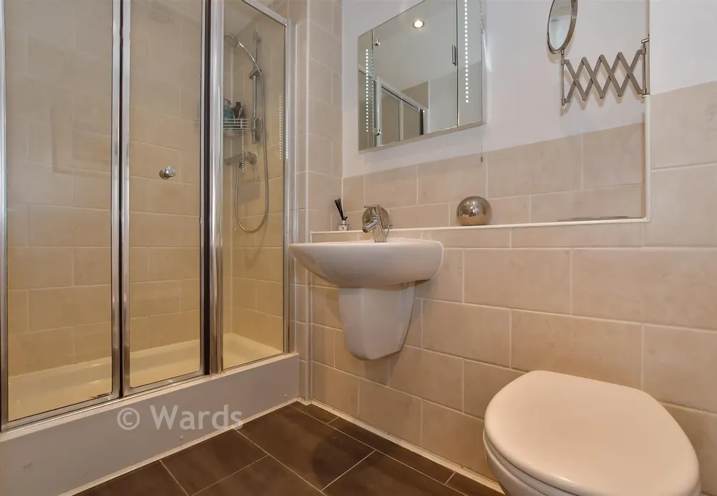 Shower Room - The Lakes, Larkfield, Kent - Wards of Kent