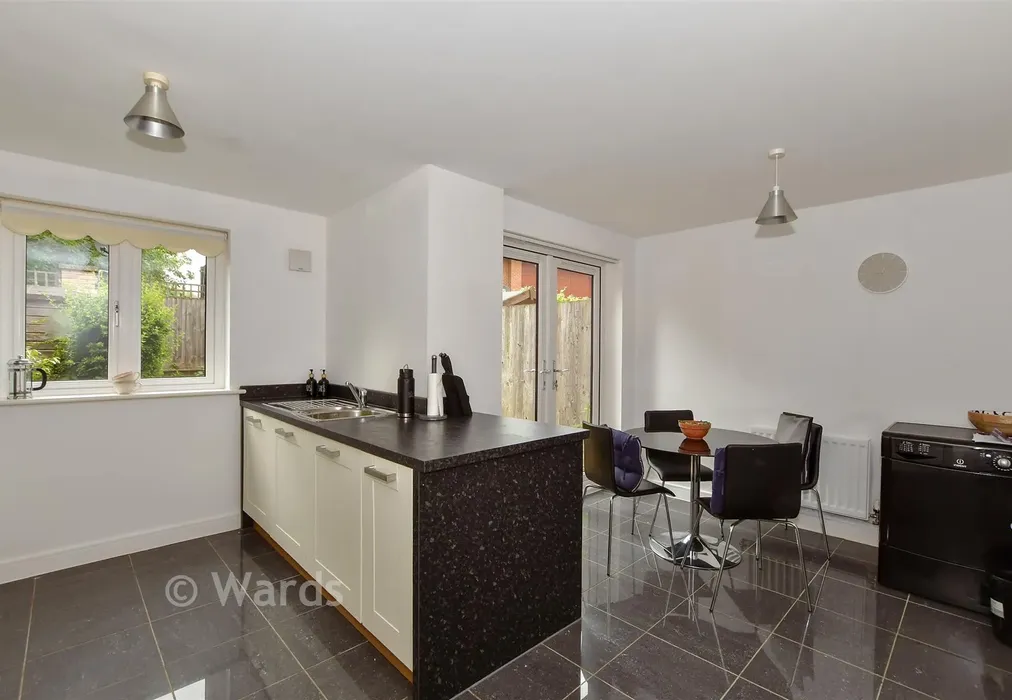 Kitchen/Diner - Darwin Avenue, Maidstone, Kent - Wards of Kent