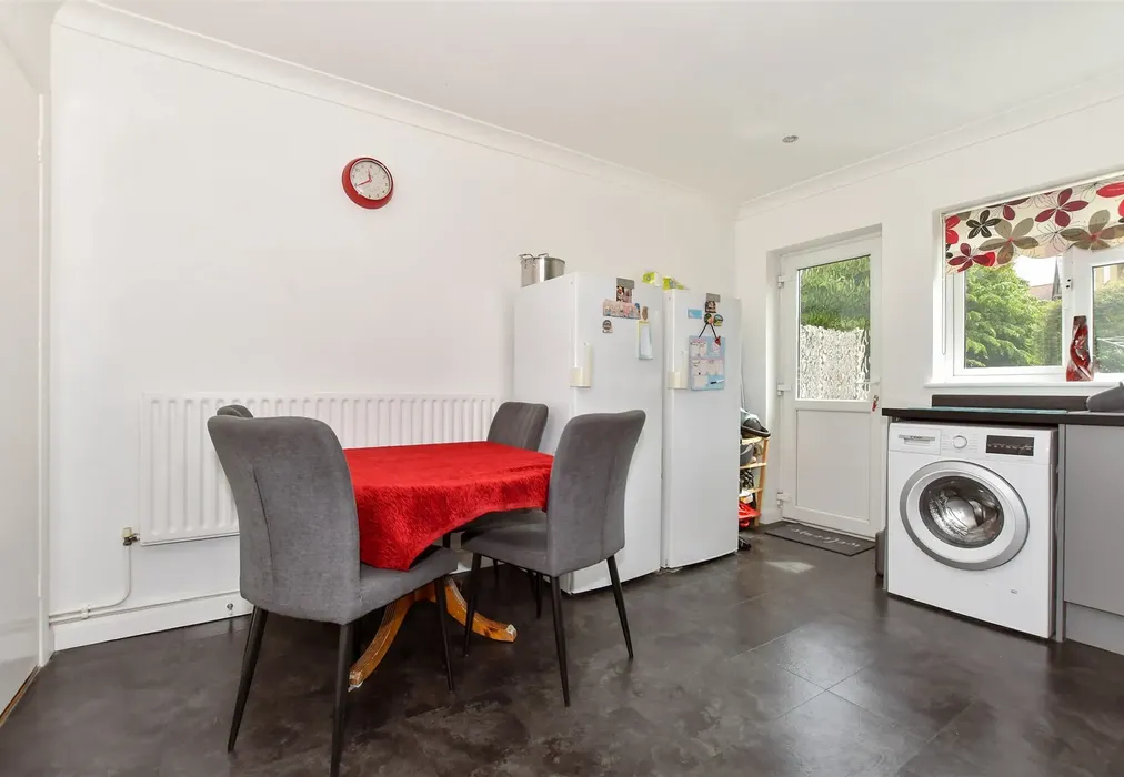 Kitchen/Diner - Old Farm Close, Whitstable, Kent - Wards of Kent