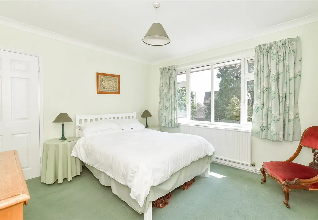 Bedroom 2 - The Paddock, Lyminster, Littlehampton, West Sussex - Wards of Kent