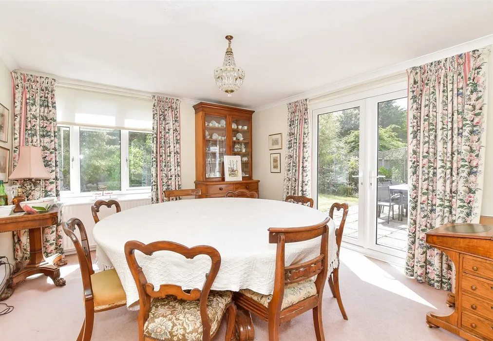 Dining Area - The Paddock, Lyminster, Littlehampton, West Sussex - Wards of Kent
