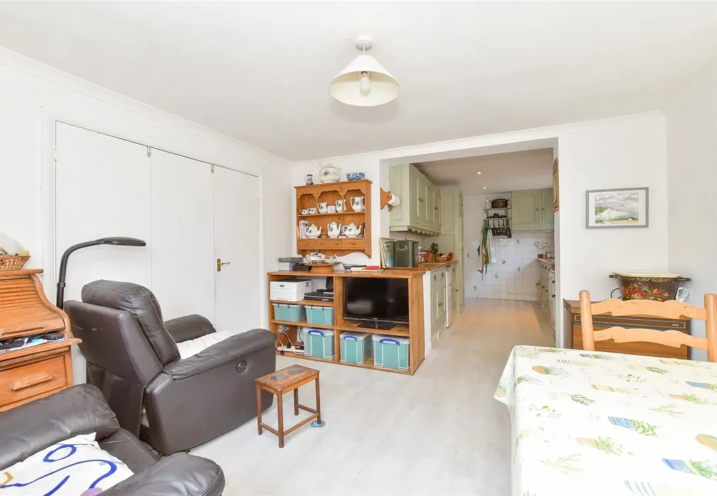 Breakfast Room - The Paddock, Lyminster, Littlehampton, West Sussex - Wards of Kent