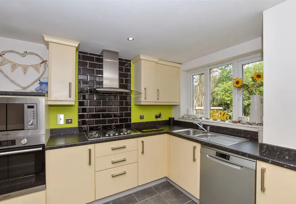 Kitchen/Breakfast Room - Hythe Road, Dymchurch, Romney Marsh, Kent - Wards of Kent