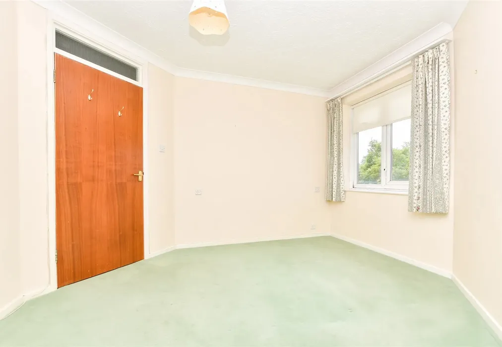 Bedroom 1 - Station Road, Dorking, Surrey - Wards of Kent