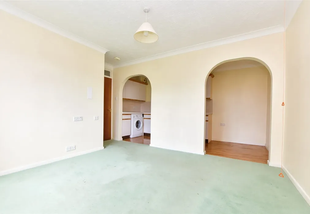 Lounge - Station Road, Dorking, Surrey - Wards of Kent