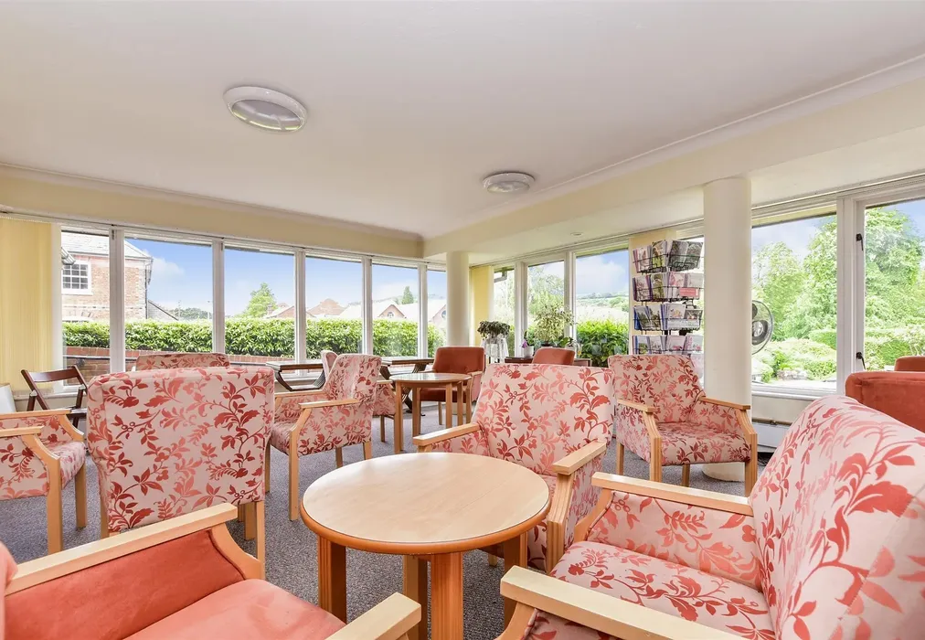 Communal  Area - Station Road, Dorking, Surrey - Wards of Kent