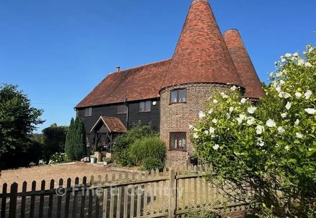 Front Elevation - South Farm Lane, Langton Green, Tunbridge Wells, Kent - Wards of Kent