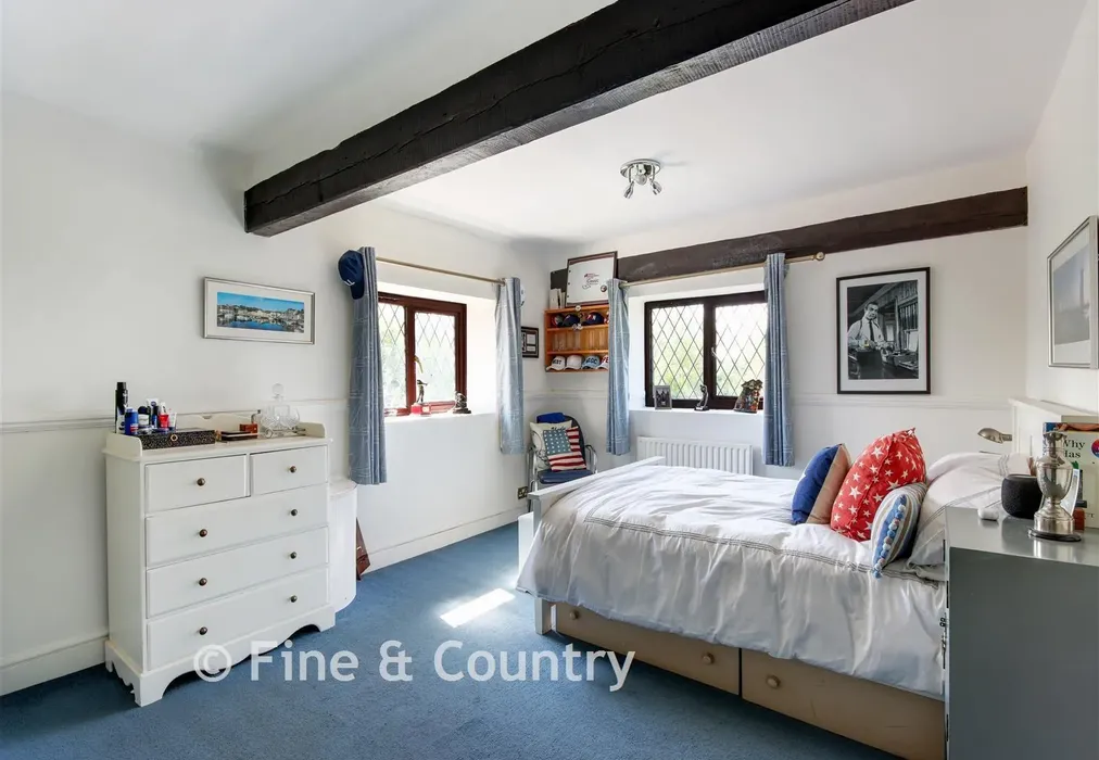 Bedroom 1 - South Farm Lane, Langton Green, Tunbridge Wells, Kent - Wards of Kent