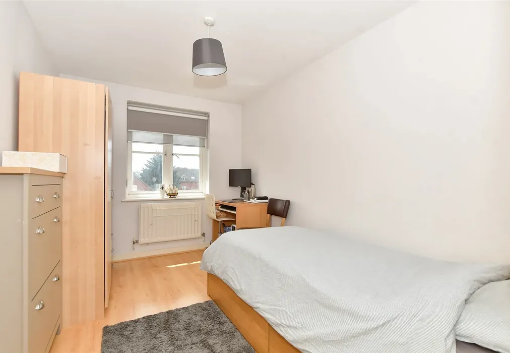 Bedroom 2 - Riverhead Close, Walthamstow - Wards of Kent