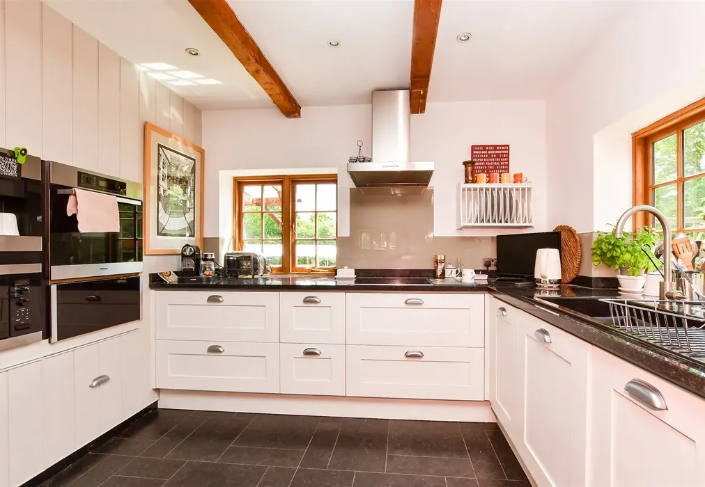 Kitchen/Diner - Cranbrook, Kent - Wards of Kent