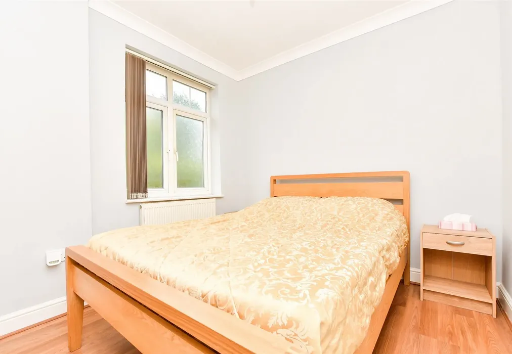 Bedroom 2 - Lesbourne Road, Reigate, Surrey - Wards of Kent