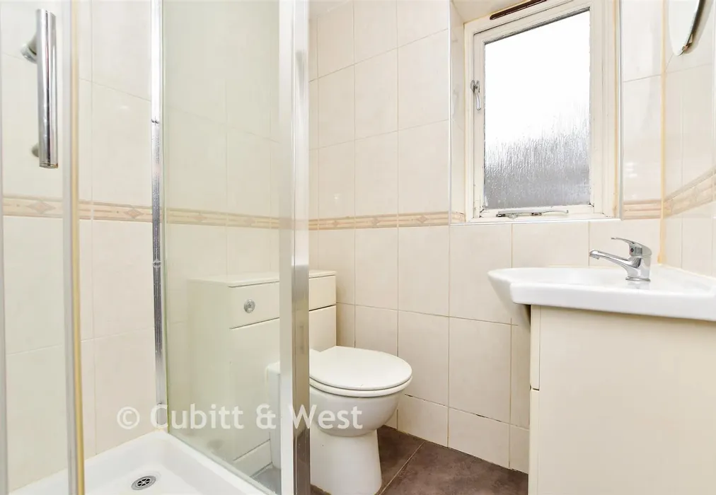 Shower Room - Lesbourne Road, Reigate, Surrey - Wards of Kent