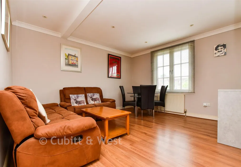 Lounge/Diner - Lesbourne Road, Reigate, Surrey - Wards of Kent