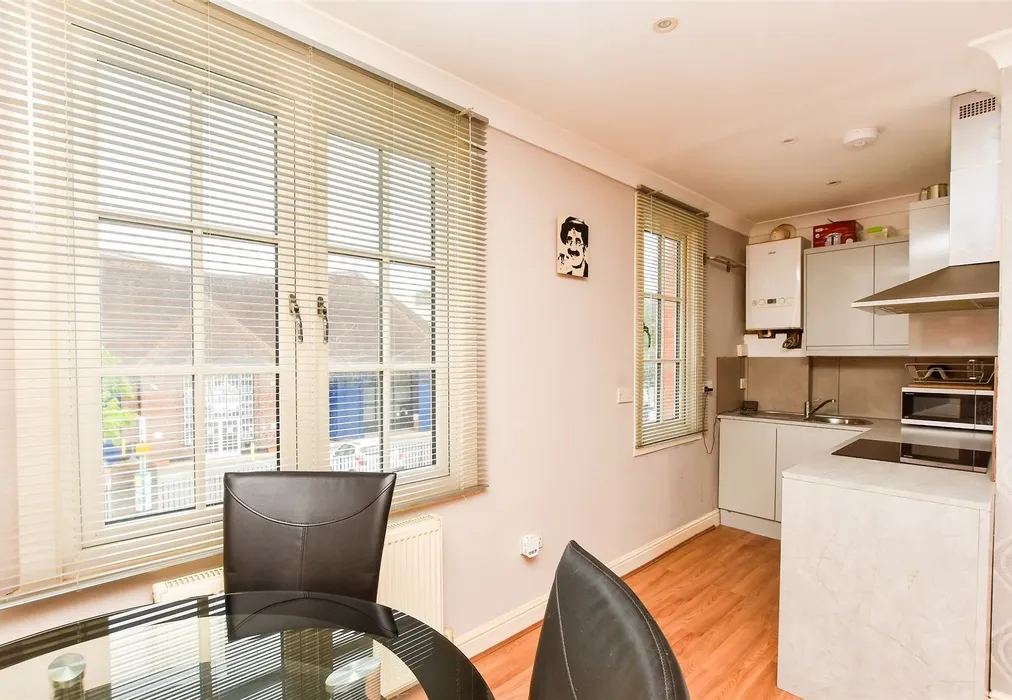 Kitchen/Diner - Lesbourne Road, Reigate, Surrey - Wards of Kent
