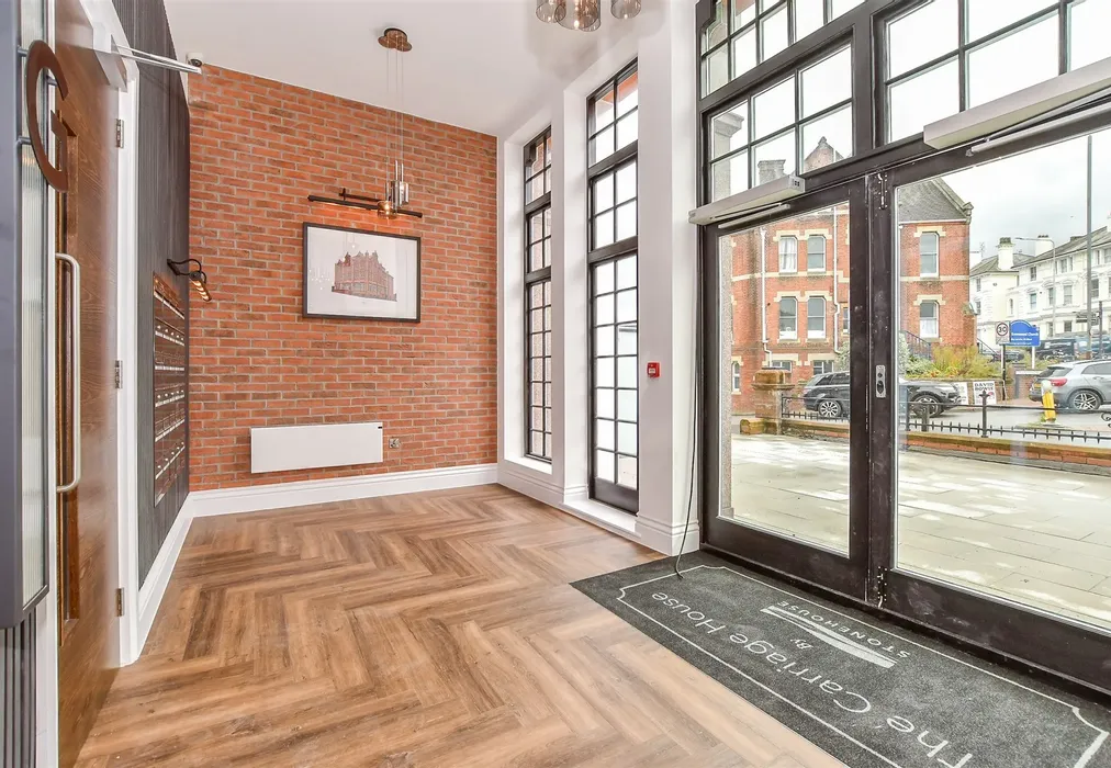Internal Feature - The Carriage House, Grosvenor Road, Tunbridge Wells, Kent - Wards of Kent
