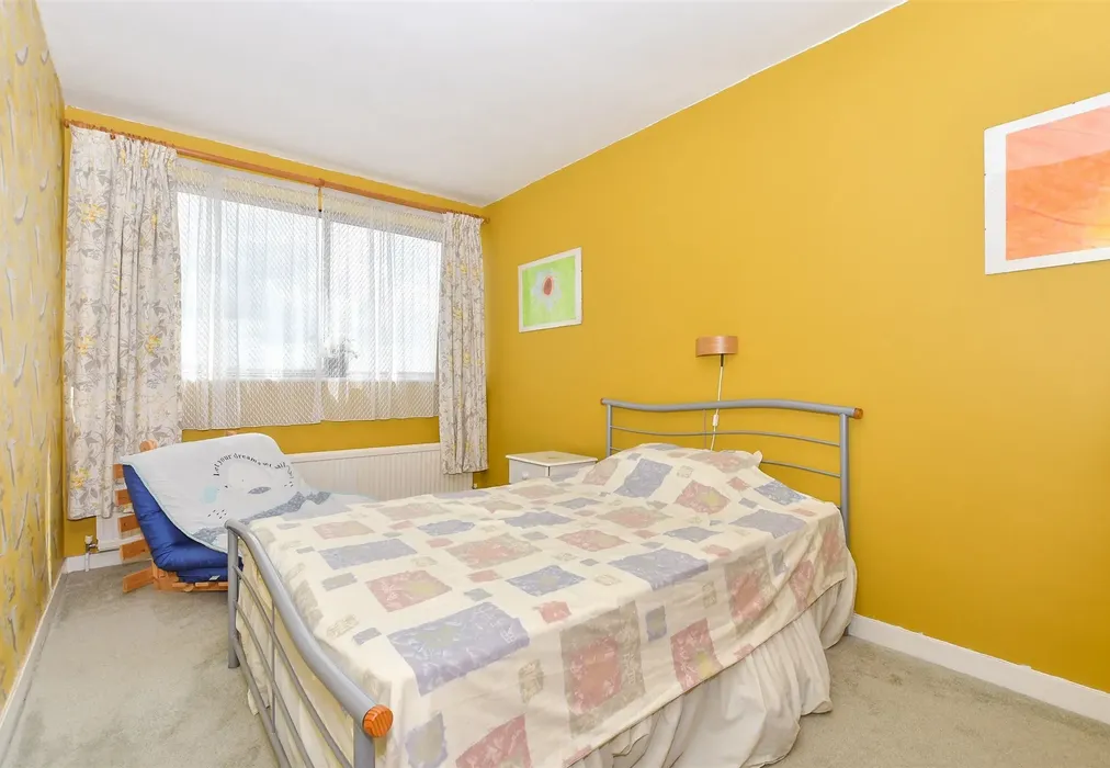 Bedroom 1 - West Terrace, Folkestone, Kent - Wards of Kent