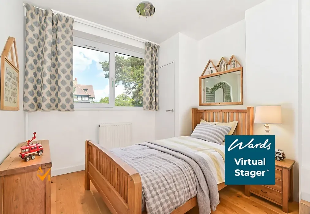 Bedroom 2 (Farmhouse style) - Grimston Gardens, Folkestone, Kent - Wards of Kent