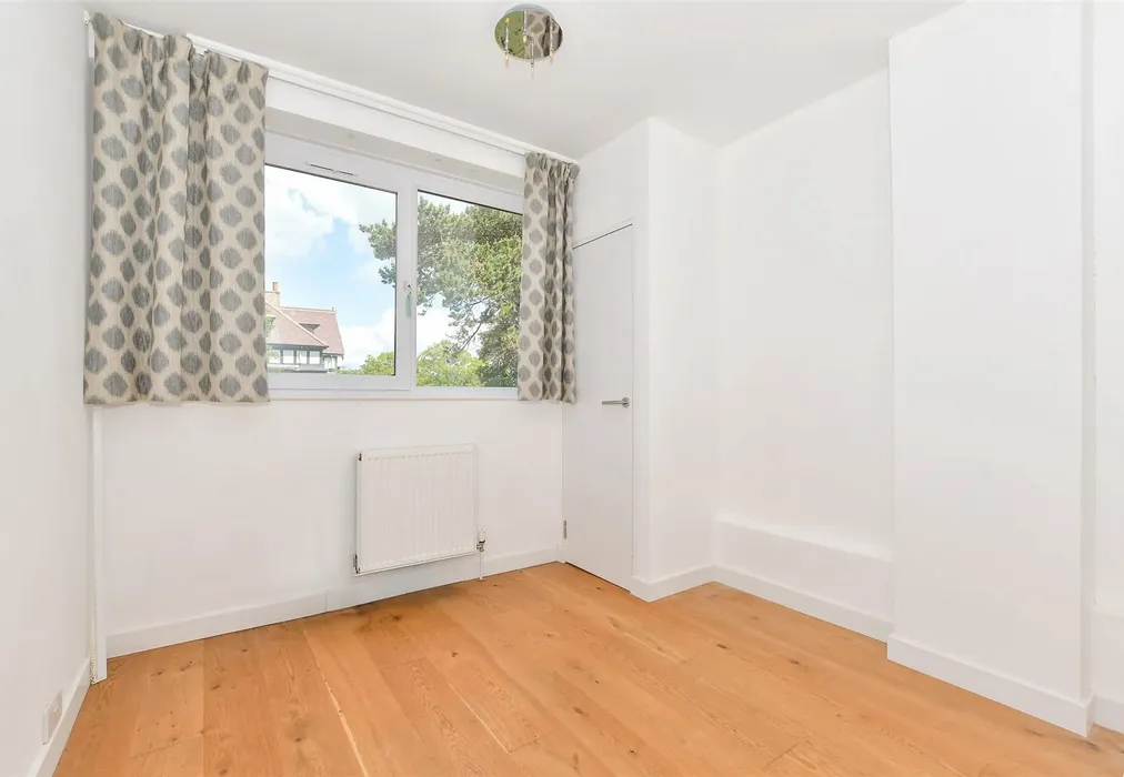 Bedroom 2 - Grimston Gardens, Folkestone, Kent - Wards of Kent