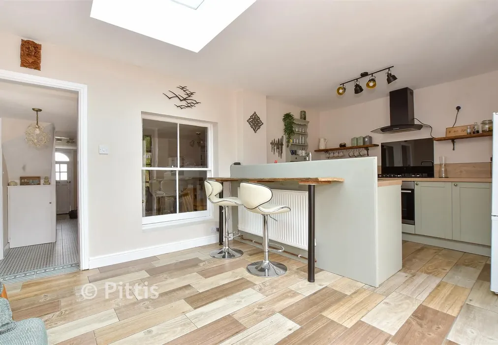 Kitchen/ Breakfast Area - Victoria Road, Freshwater, Isle of Wight - Wards of Kent
