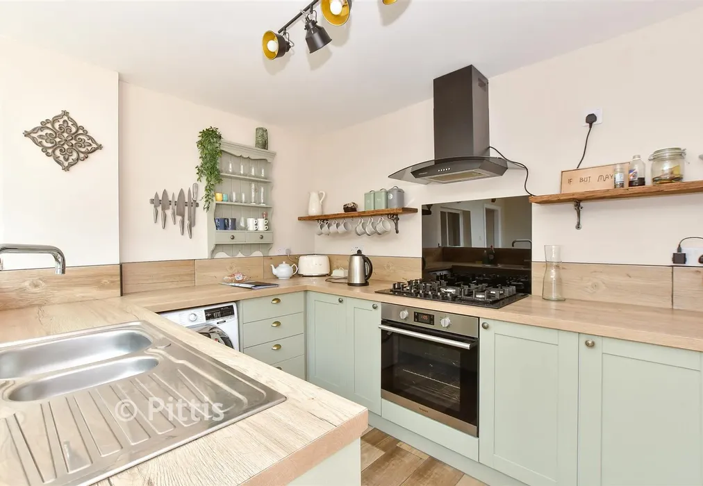 Kitchen/ Breakfast Area - Victoria Road, Freshwater, Isle of Wight - Wards of Kent