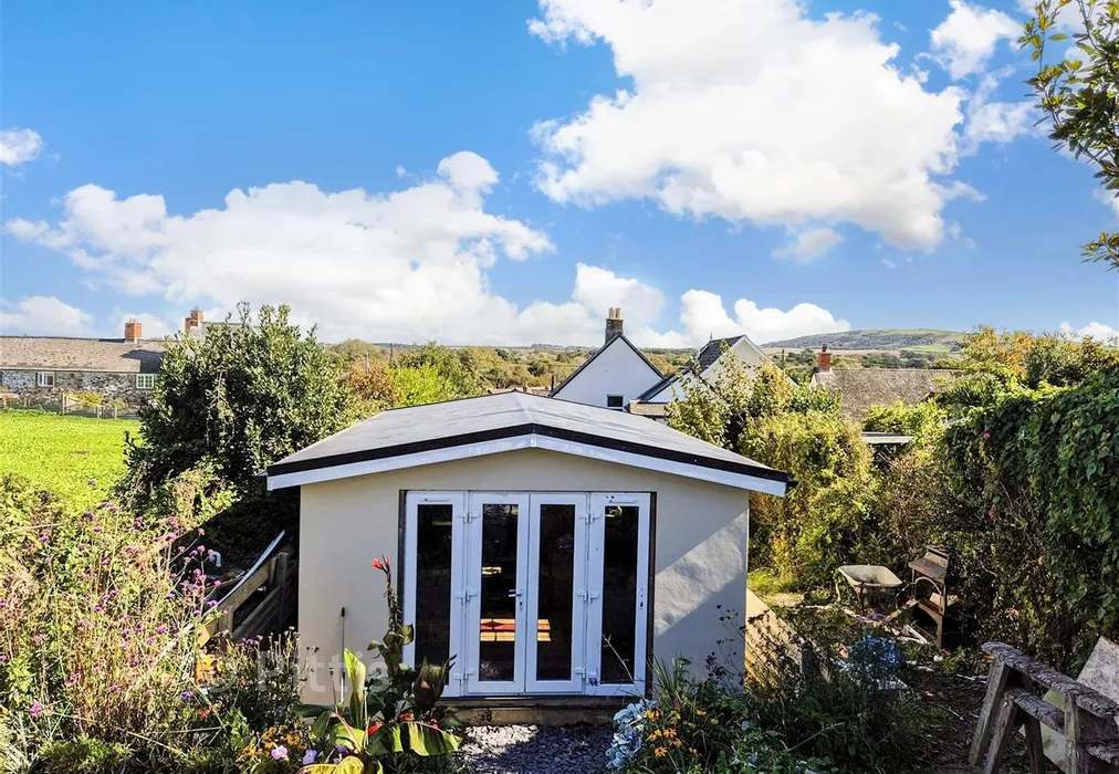 Annex Outside Views - Victoria Road, Freshwater, Isle of Wight - Wards of Kent