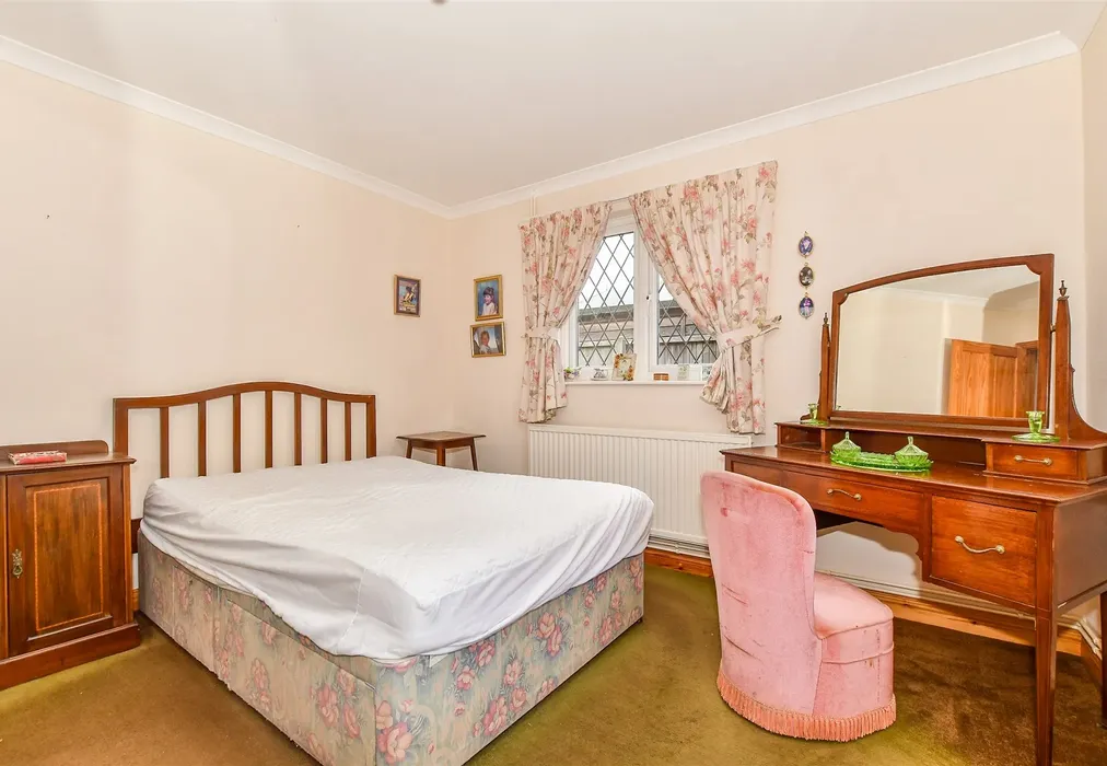 Bedroom 3 - Station Road, Headcorn, Ashford, Kent - Wards of Kent