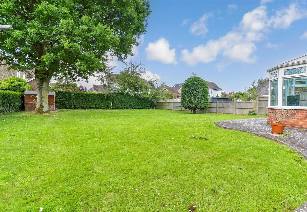 Rear Garden - Station Road, Headcorn, Ashford, Kent - Wards of Kent