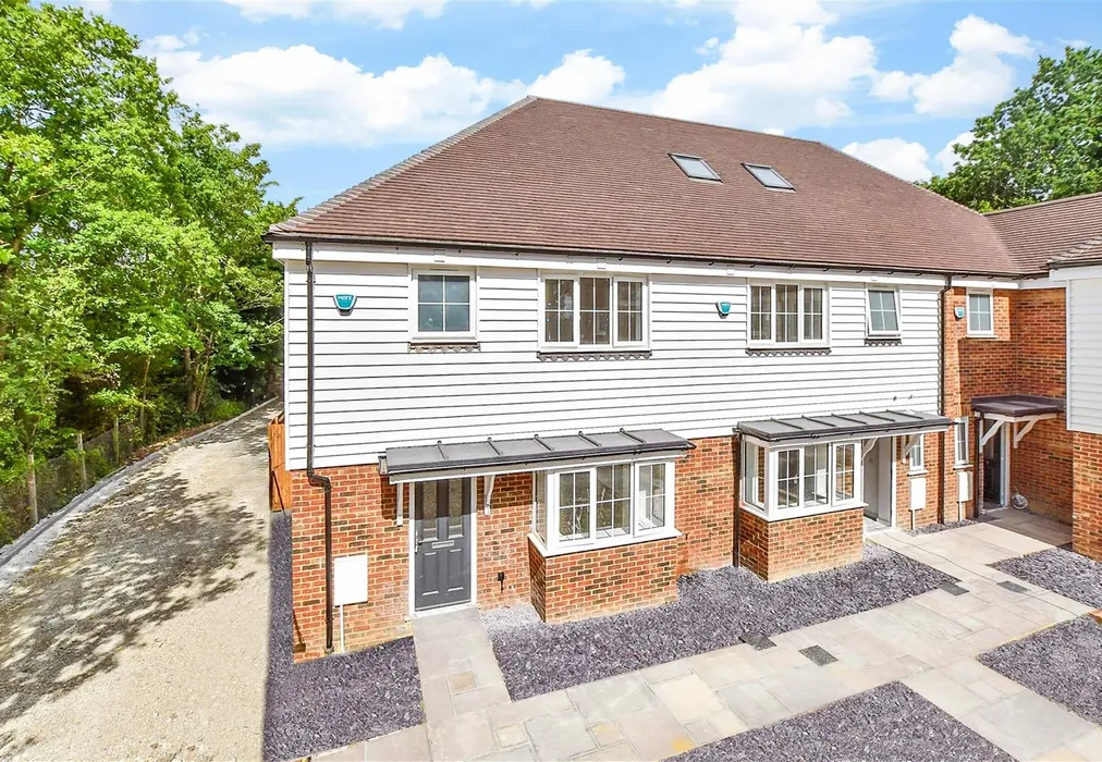Front - Dynamo Close, High Street, Headcorn, Ashford, Kent - Wards of Kent