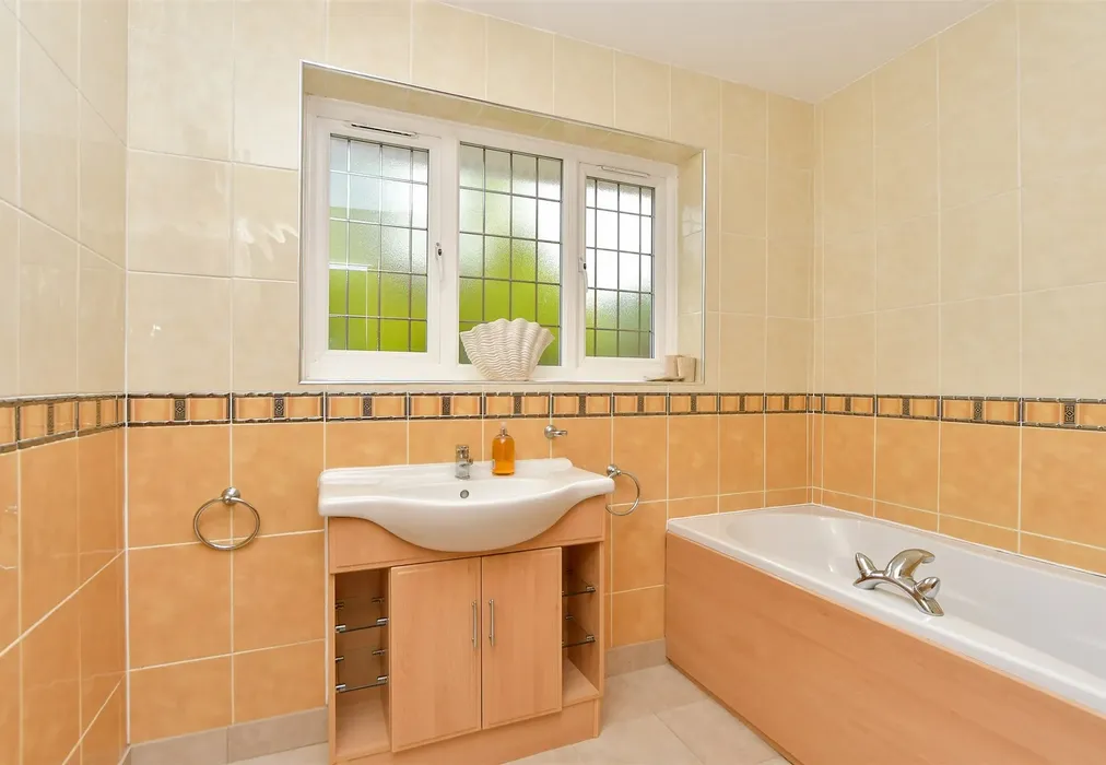 Bathroom - Mount Lane, Hartlip, Sittingbourne, Kent - Wards of Kent