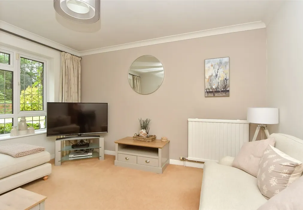 Sitting Room - Mount Lane, Hartlip, Sittingbourne, Kent - Wards of Kent