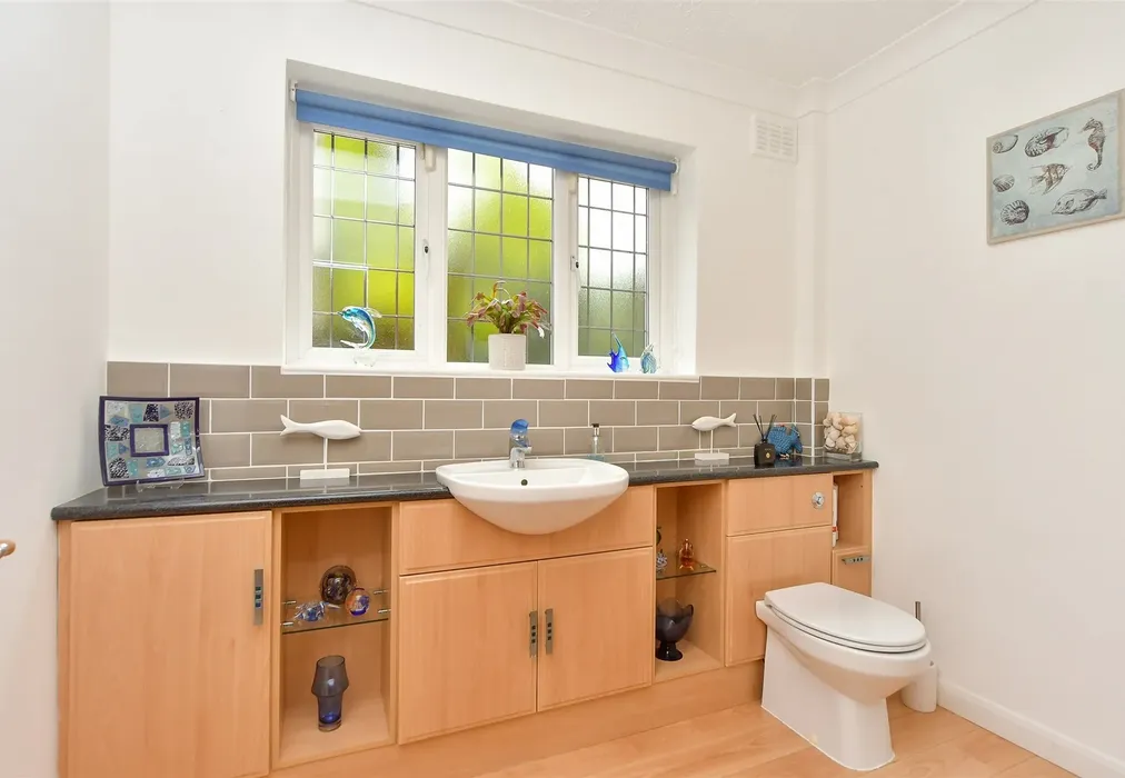 Downstairs Cloakroom - Mount Lane, Hartlip, Sittingbourne, Kent - Wards of Kent