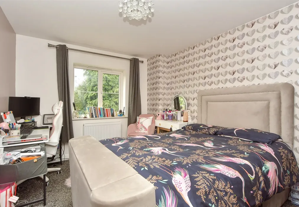 Bedroom 3 - Oaklands, Loose, Maidstone, Kent - Wards of Kent