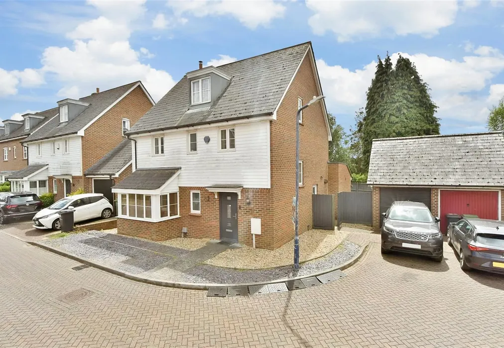 Front Elevation (Web) - Oaklands, Loose, Maidstone, Kent - Wards of Kent
