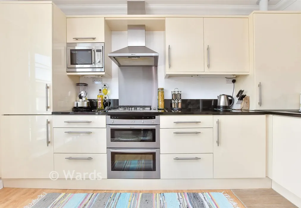 Kitchen/Dining Room - Eastern Esplanade, Broadstairs, Kent - Wards of Kent