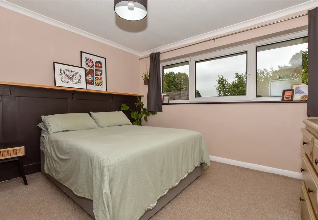 Bedroom 1 - Newbury Avenue, Maidstone, Kent - Wards of Kent