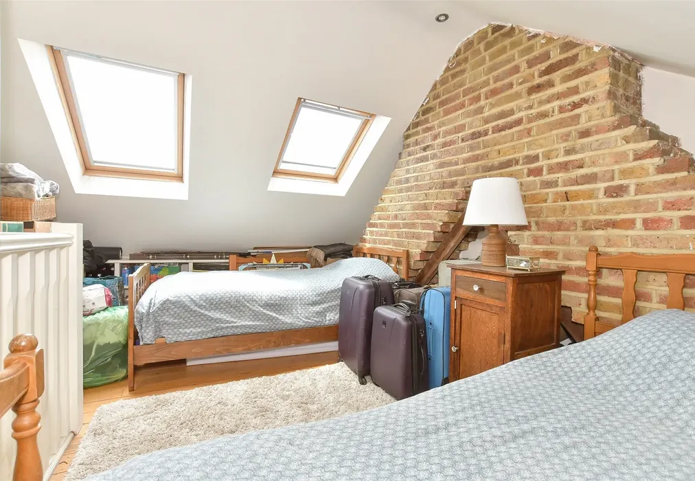 Loft Room - Sydenham Street, Whitstable, Kent - Wards of Kent