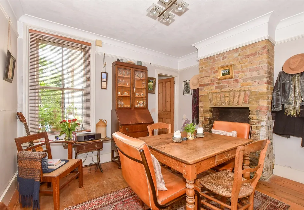 Dining Room - Sydenham Street, Whitstable, Kent - Wards of Kent