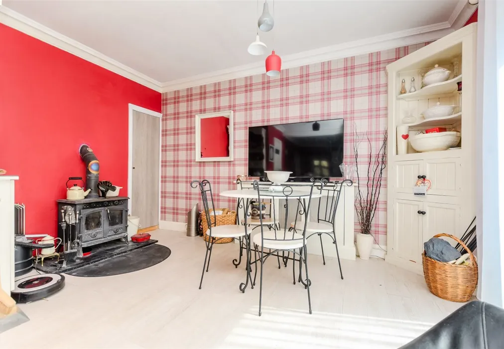 Kitchen/Diner - Coronation Close, Bexley, Kent - Wards of Kent