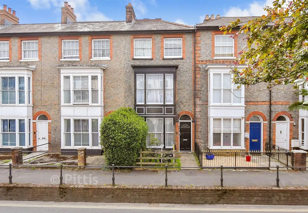 External (Web)* - Carisbrooke Road, Newport, Isle of Wight - Wards of Kent
