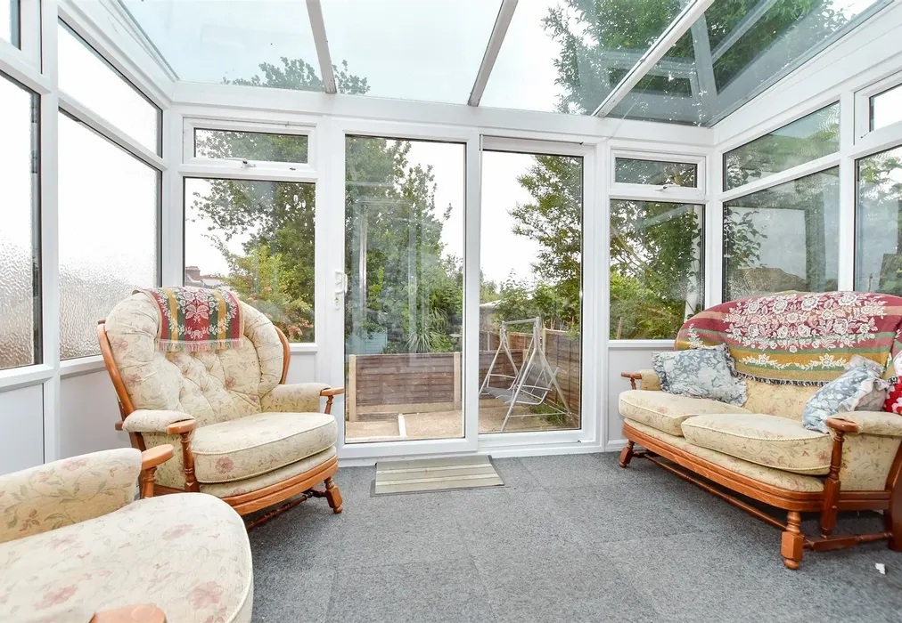 Conservatory - Redsull Avenue, Deal, Kent - Wards of Kent
